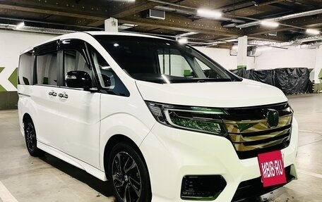 Honda Stepwgn IV, 2021 год, 2 790 000 рублей, 2 фотография