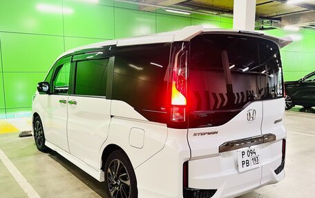 Honda Stepwgn IV, 2021 год, 2 790 000 рублей, 8 фотография