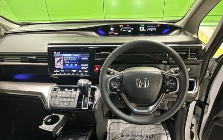 Honda Stepwgn IV, 2021 год, 2 790 000 рублей, 15 фотография