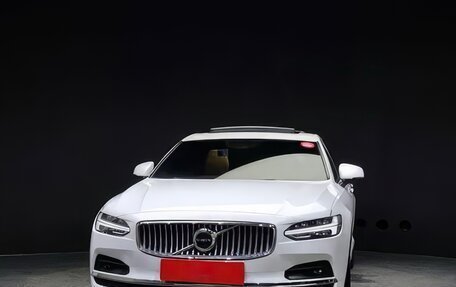 Volvo S90 II рестайлинг, 2021 год, 3 350 000 рублей, 3 фотография