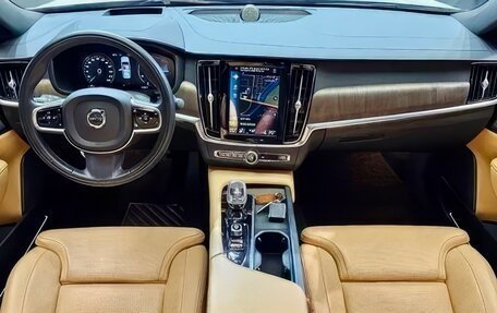 Volvo S90 II рестайлинг, 2021 год, 3 350 000 рублей, 6 фотография