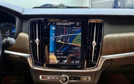 Volvo S90 II рестайлинг, 2021 год, 3 350 000 рублей, 13 фотография