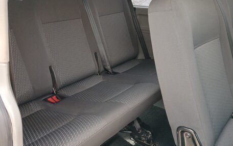 Volkswagen Caravelle T5, 2011 год, 1 400 000 рублей, 9 фотография