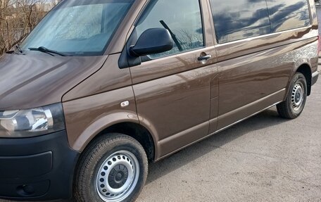 Volkswagen Caravelle T5, 2011 год, 1 400 000 рублей, 17 фотография
