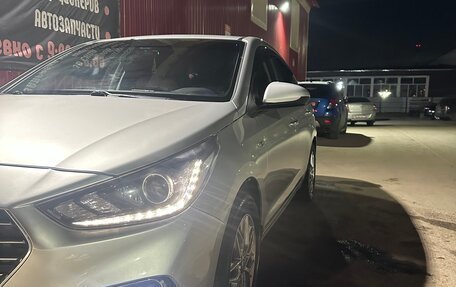 Hyundai Solaris II рестайлинг, 2018 год, 1 500 000 рублей, 4 фотография