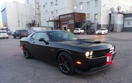 Dodge Challenger III рестайлинг 2, 2022 год, 5 600 000 рублей, 4 фотография