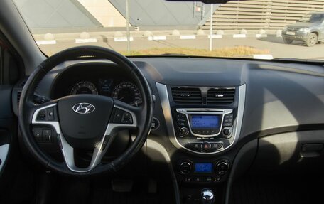 Hyundai Solaris II рестайлинг, 2012 год, 855 000 рублей, 13 фотография