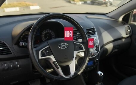 Hyundai Solaris II рестайлинг, 2012 год, 855 000 рублей, 10 фотография