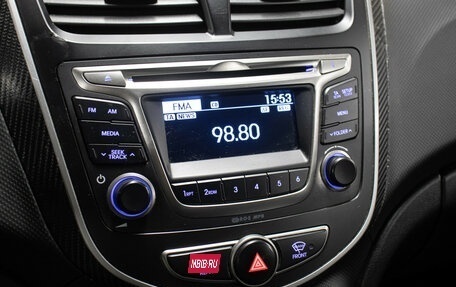 Hyundai Solaris II рестайлинг, 2016 год, 898 000 рублей, 19 фотография