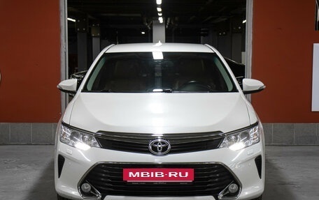 Toyota Camry, 2017 год, 2 298 000 рублей, 2 фотография