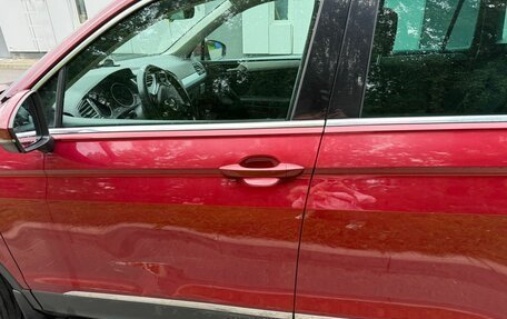 Volkswagen Tiguan II, 2018 год, 1 625 000 рублей, 7 фотография