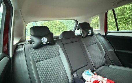 Volkswagen Tiguan II, 2018 год, 1 625 000 рублей, 5 фотография