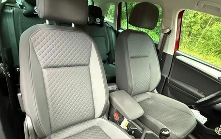 Volkswagen Tiguan II, 2018 год, 1 625 000 рублей, 8 фотография