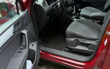 Volkswagen Tiguan II, 2018 год, 1 625 000 рублей, 6 фотография