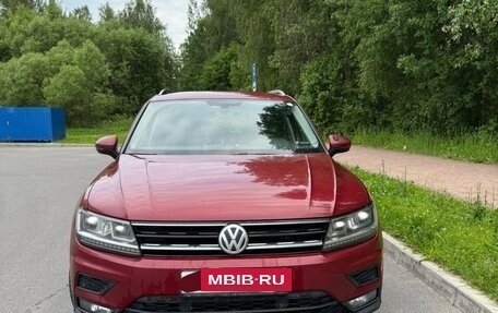 Volkswagen Tiguan II, 2018 год, 1 625 000 рублей, 2 фотография