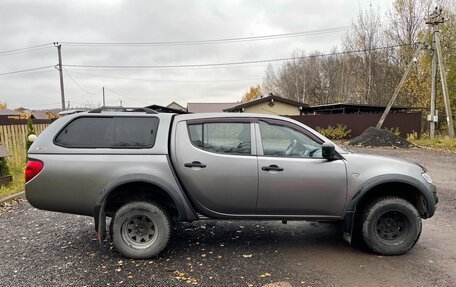 Mitsubishi L200 IV рестайлинг, 2014 год, 1 590 000 рублей, 4 фотография