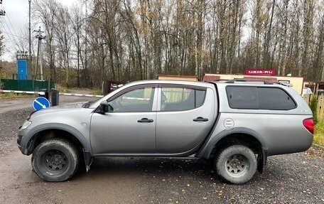 Mitsubishi L200 IV рестайлинг, 2014 год, 1 590 000 рублей, 8 фотография