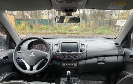 Mitsubishi L200 IV рестайлинг, 2014 год, 1 590 000 рублей, 13 фотография