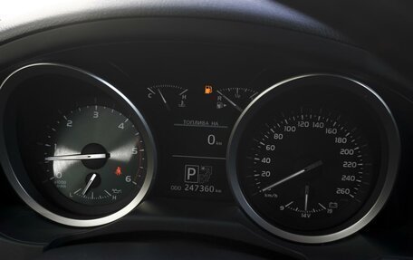 Toyota Land Cruiser 200, 2012 год, 4 095 000 рублей, 17 фотография