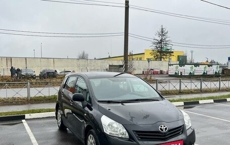 Toyota Verso I, 2010 год, 720 000 рублей, 3 фотография