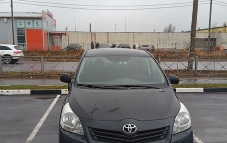 Toyota Verso I, 2010 год, 720 000 рублей, 10 фотография