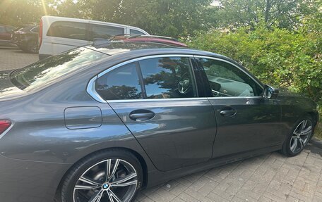 BMW 3 серия, 2019 год, 3 086 000 рублей, 23 фотография