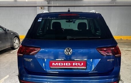 Volkswagen Tiguan II, 2018 год, 2 049 999 рублей, 4 фотография