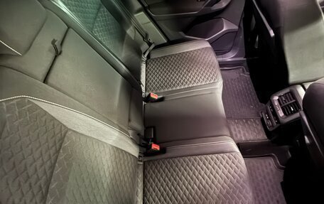 Volkswagen Tiguan II, 2018 год, 2 049 999 рублей, 13 фотография