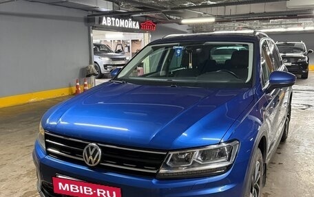 Volkswagen Tiguan II, 2018 год, 2 049 999 рублей, 8 фотография