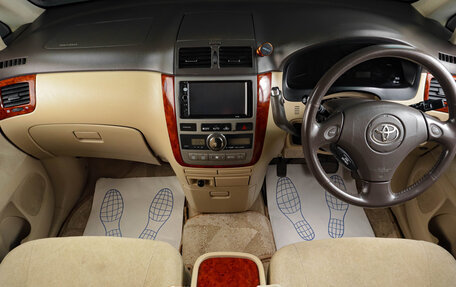 Toyota Ipsum II, 2003 год, 839 000 рублей, 6 фотография