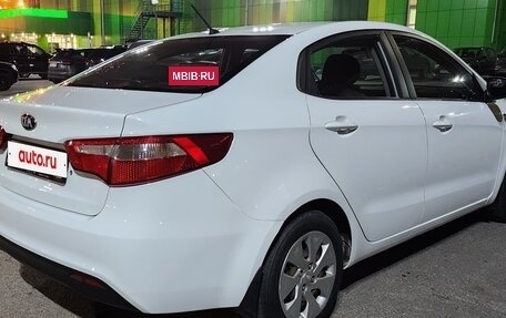 KIA Rio III рестайлинг, 2015 год, 910 000 рублей, 6 фотография
