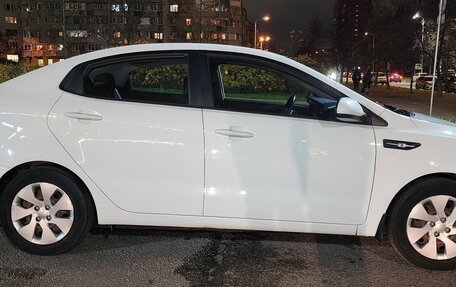 KIA Rio III рестайлинг, 2015 год, 910 000 рублей, 7 фотография