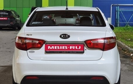KIA Rio III рестайлинг, 2015 год, 910 000 рублей, 5 фотография