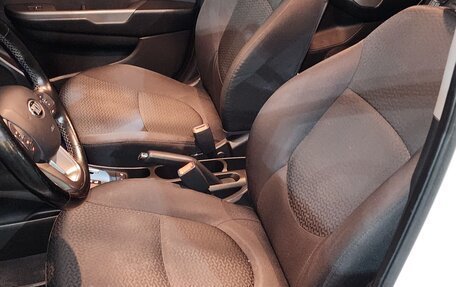 KIA Rio III рестайлинг, 2015 год, 910 000 рублей, 19 фотография