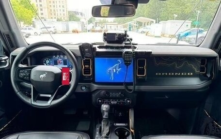 Ford Bronco, 2024 год, 8 300 000 рублей, 13 фотография