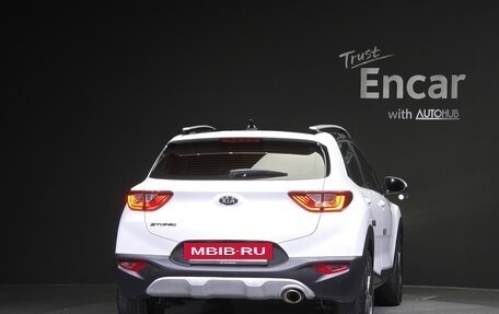 KIA Stonic, 2022 год, 1 320 143 рублей, 4 фотография