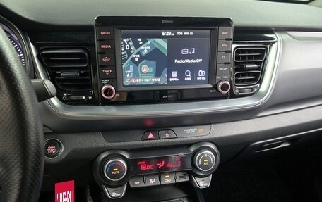 KIA Stonic, 2022 год, 1 320 143 рублей, 10 фотография