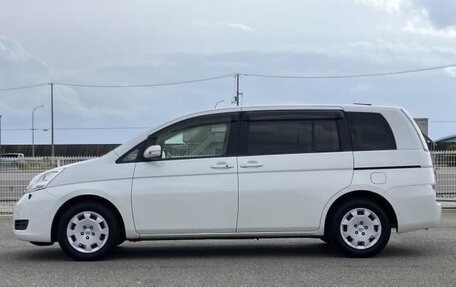 Toyota ISis I, 2013 год, 900 000 рублей, 3 фотография