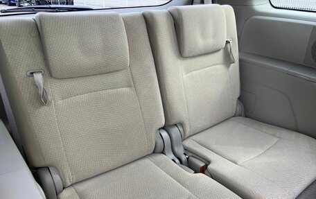 Toyota ISis I, 2013 год, 900 000 рублей, 14 фотография