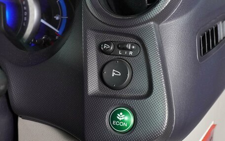 Honda Insight II рестайлинг, 2009 год, 849 000 рублей, 17 фотография