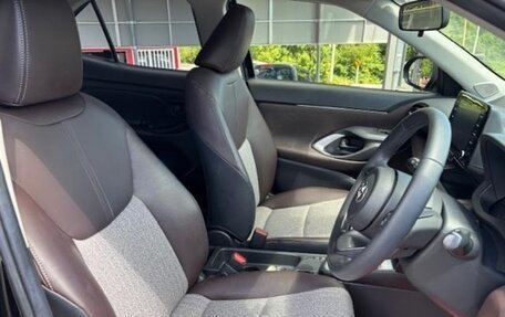 Toyota Yaris Cross, 2021 год, 1 565 000 рублей, 9 фотография