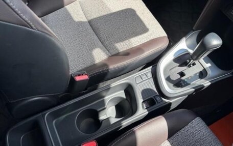 Toyota Yaris Cross, 2021 год, 1 565 000 рублей, 13 фотография