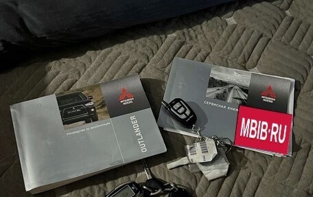 Mitsubishi Outlander III рестайлинг 3, 2011 год, 1 600 000 рублей, 5 фотография