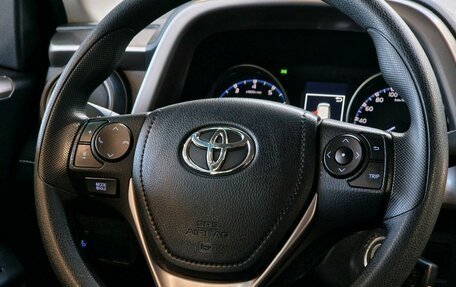 Toyota RAV4, 2018 год, 1 890 000 рублей, 11 фотография