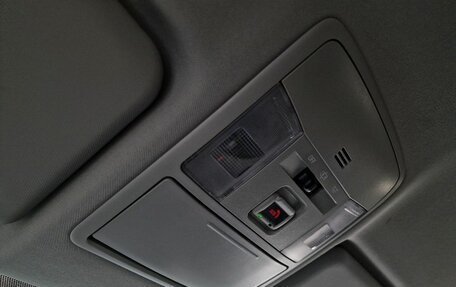 Toyota RAV4, 2018 год, 1 890 000 рублей, 22 фотография