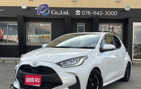 Toyota Yaris, 2022 год, 990 199 рублей, 1 фотография