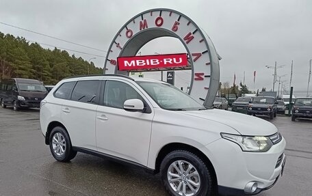 Mitsubishi Outlander III рестайлинг 3, 2013 год, 1 429 995 рублей, 1 фотография