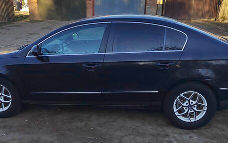 Volkswagen Passat B6, 2008 год, 540 000 рублей, 3 фотография