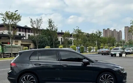 Volkswagen Golf VIII, 2021 год, 1 670 000 рублей, 6 фотография