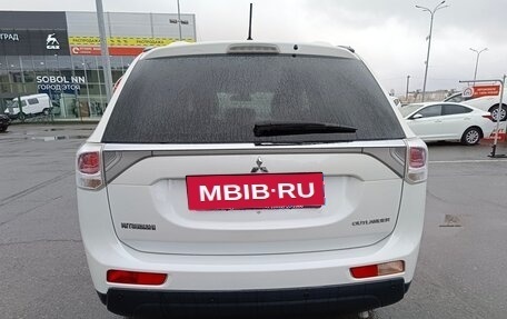 Mitsubishi Outlander III рестайлинг 3, 2013 год, 1 429 995 рублей, 6 фотография